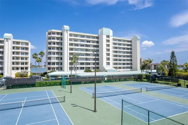 7963 Sailboat Key Boulevard S #PH801, SOUTH PASADENA, FL 33707