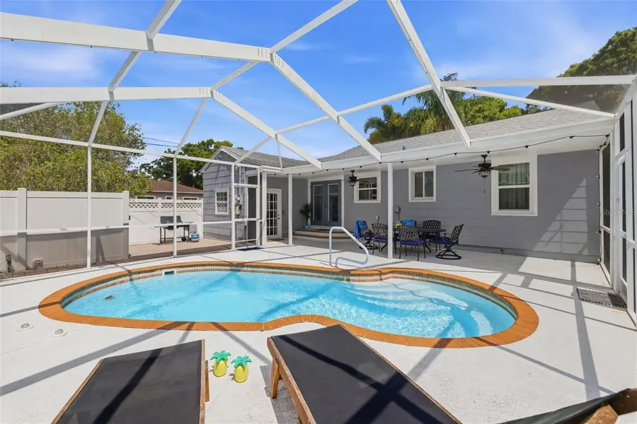 706 39th Avenue Ne, Saint Petersburg, FL 33703 - #2