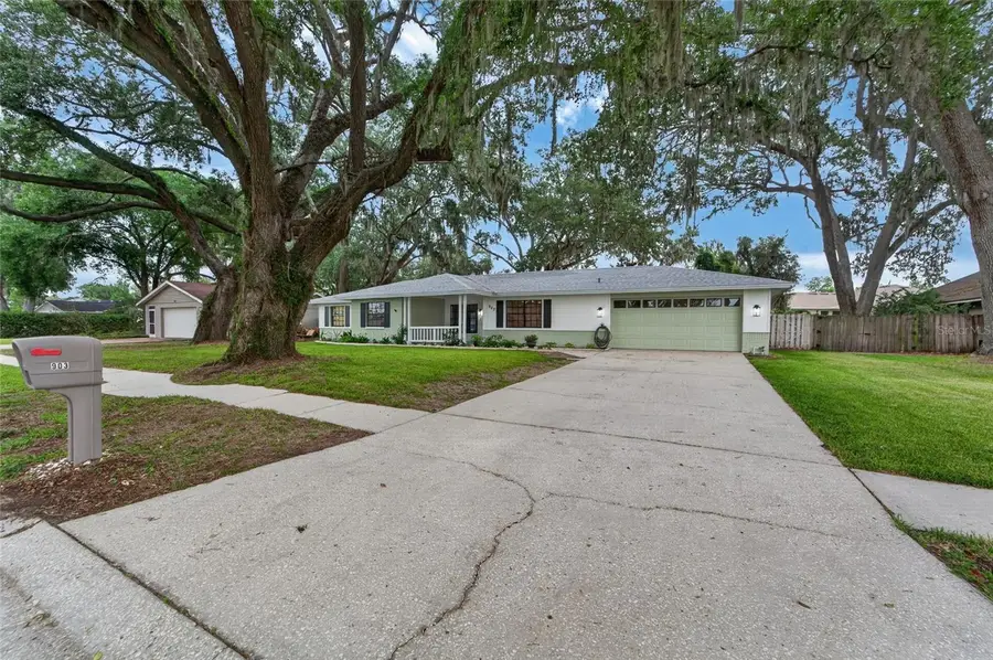 903 Old Darby Street, Seffner, FL 33584 - #3