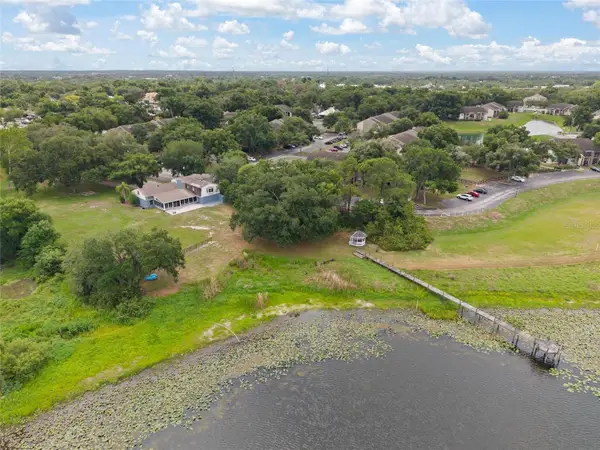 498 Lakewood Drive, BRANDON, FL 33510