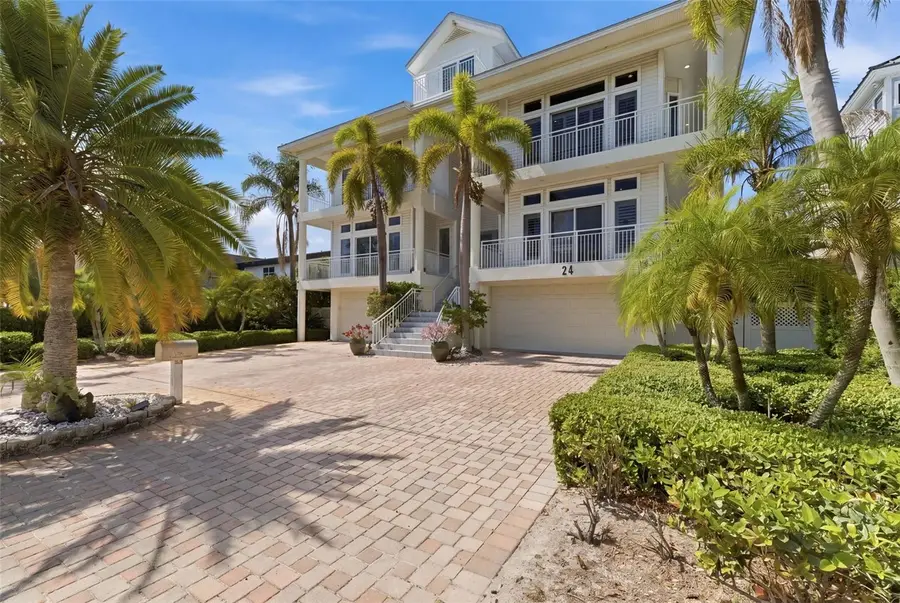 24 N Pine Circle, Belleair, FL 33756 - #3