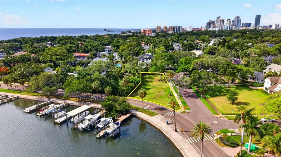 1956 Coffee Pot Boulevard Ne, Saint Petersburg, FL 33704 - #2