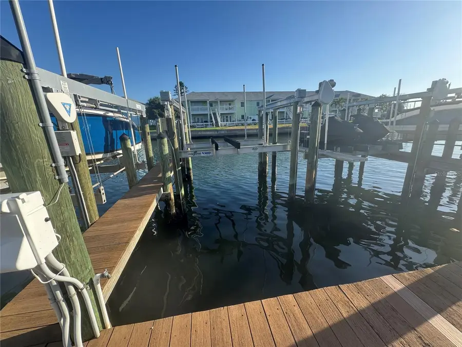 33ss SE Starfish Drive Se #33SS, Saint Petersburg, FL 33705 - #3