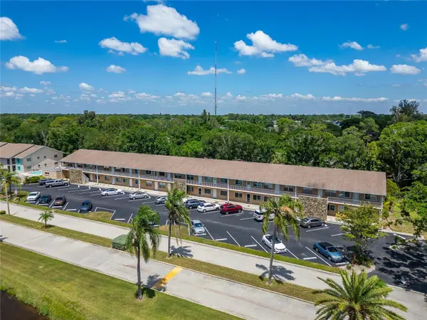 8039 Garden Drive #205, SEMINOLE, FL 33777