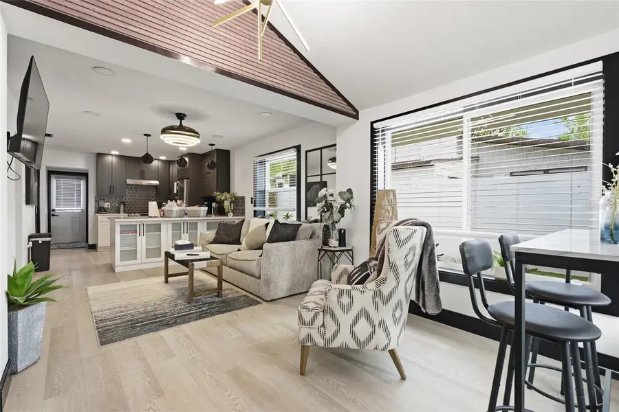 2111 42nd Street S, Saint Petersburg, FL 33711 - #2