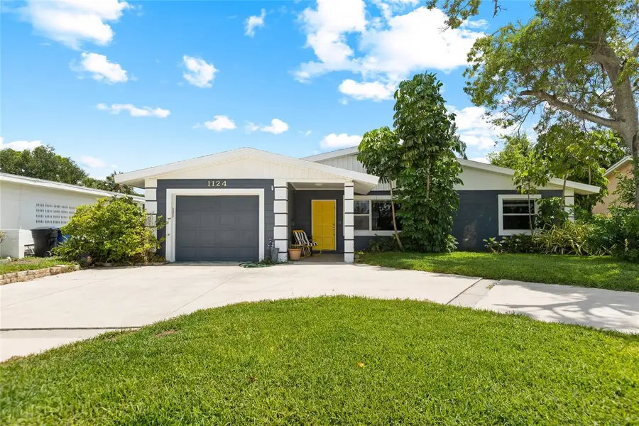 1124 40th Avenue Ne, Saint Petersburg, FL 33703 - #2