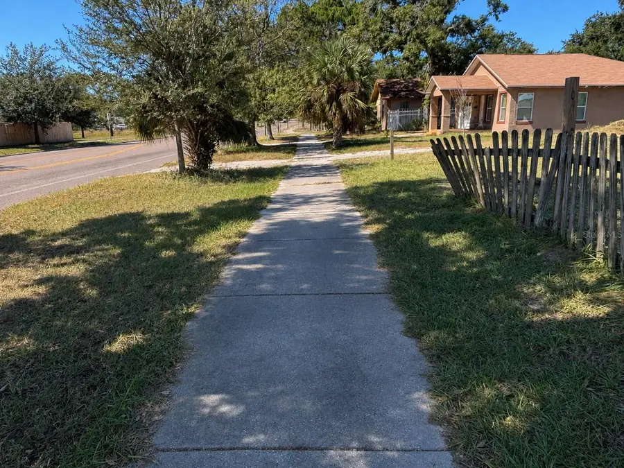 18th Avenue S, Saint Petersburg, FL 33711 - #2