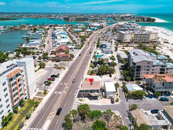 13098 Gulf Boulevard, MADEIRA BEACH, FL 33708
