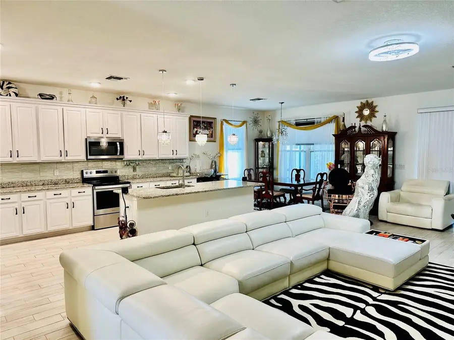 944 Old Windsor Way, Spring Hill, FL 34609 - #3