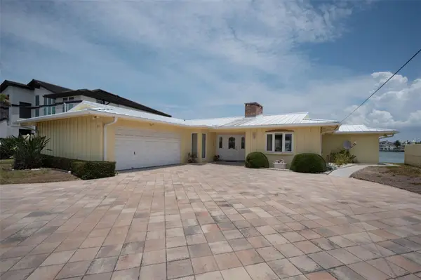 516 Harbor Drive N, INDIAN ROCKS BEACH, FL 33785