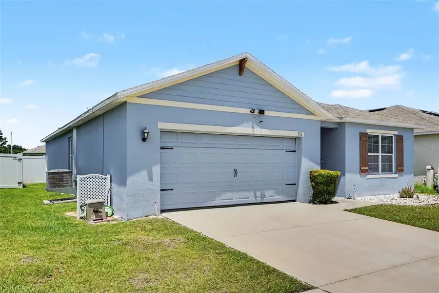 911 Waterville Dr, Auburndale, FL 33823 - #2