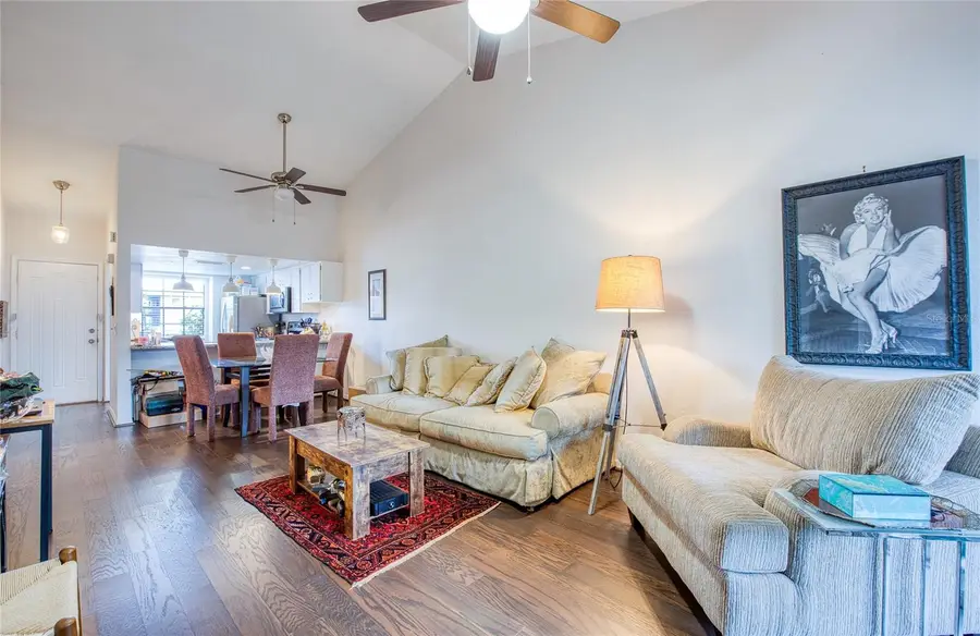 366 47th Avenue N #3, Saint Petersburg, FL 33703 - #2
