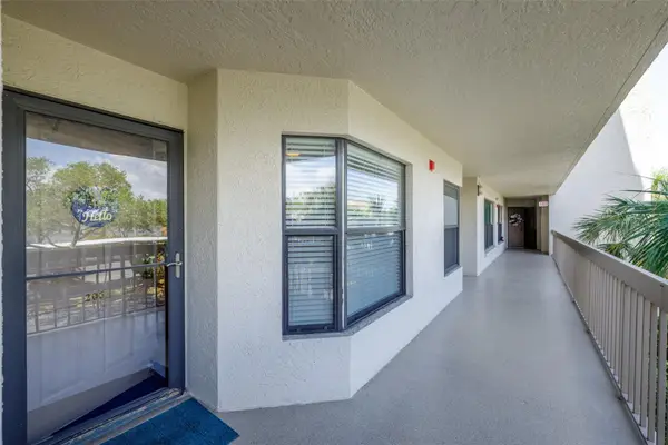 1316 Pasadena Avenue S #206, SOUTH PASADENA, FL 33707
