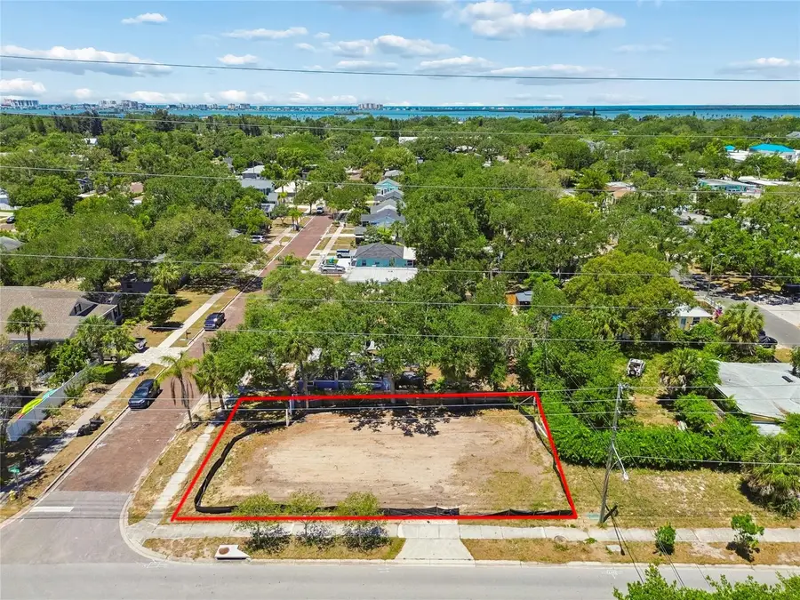 558 Roanoke Street, Dunedin, FL 34698 - #3