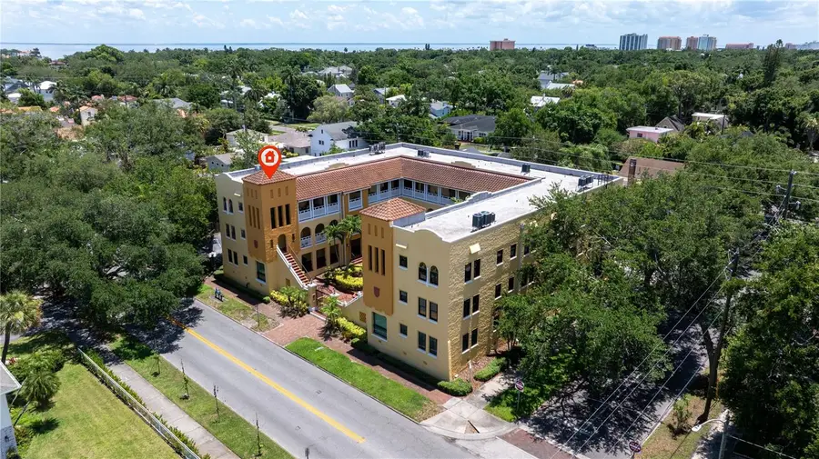210 22nd Avenue Ne #6, Saint Petersburg, FL 33704 - #2