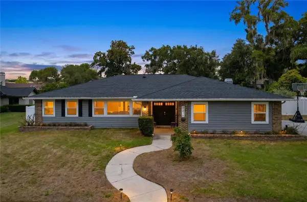2210 Arbor Oaks Drive, VALRICO, FL 33594