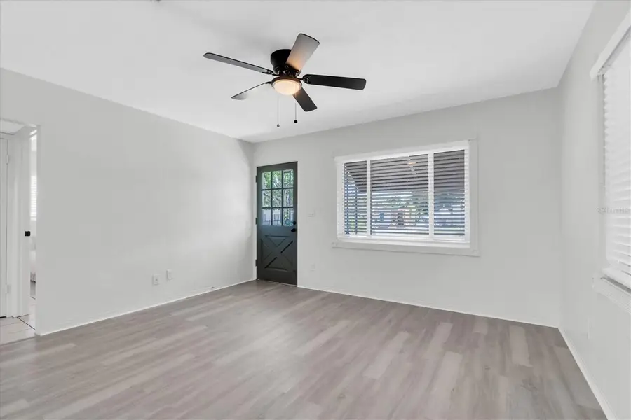 1221 53rd Avenue N, Saint Petersburg, FL 33703 - #3