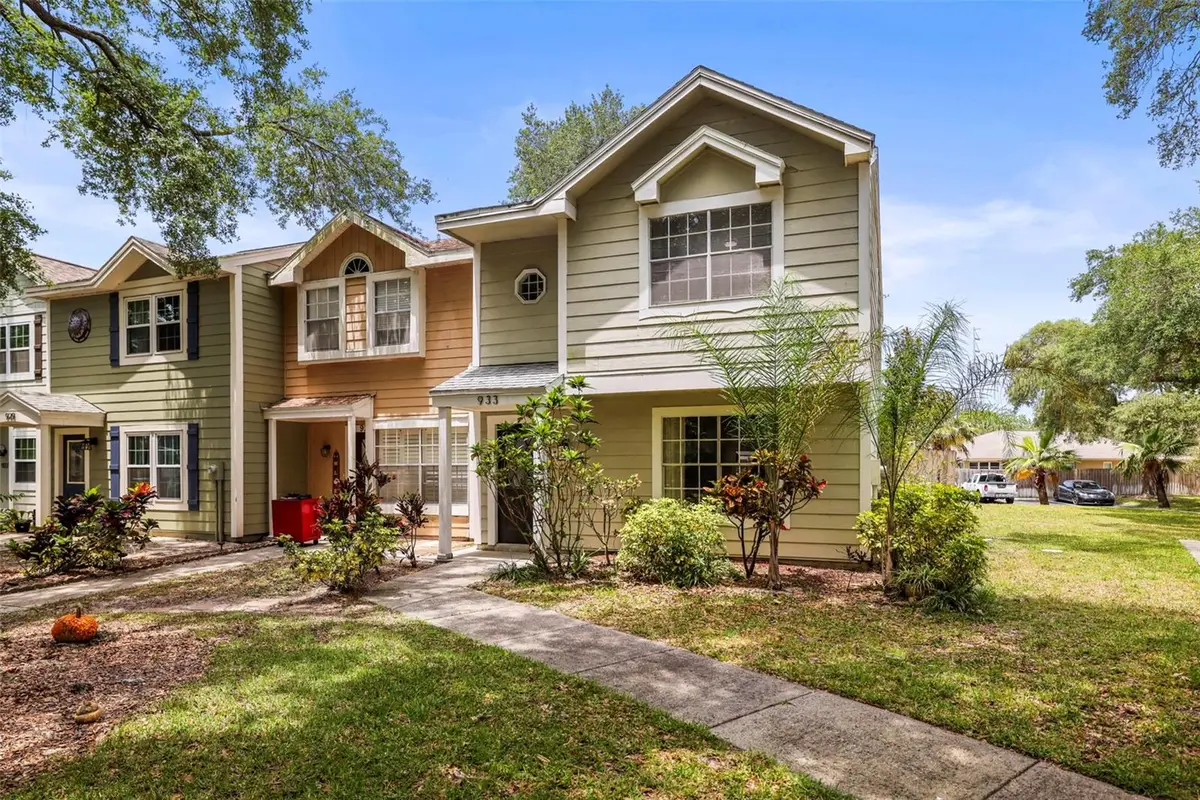 933 Hamilton Court, Palm Harbor, FL 34683 - #1