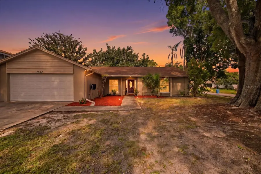 7327 Sunshine Circle, Tampa, FL 33634 - #2