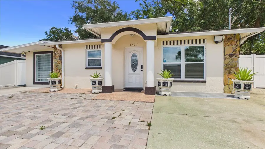 8721 N Orangeview Avenue, Tampa, FL 33617 - #2