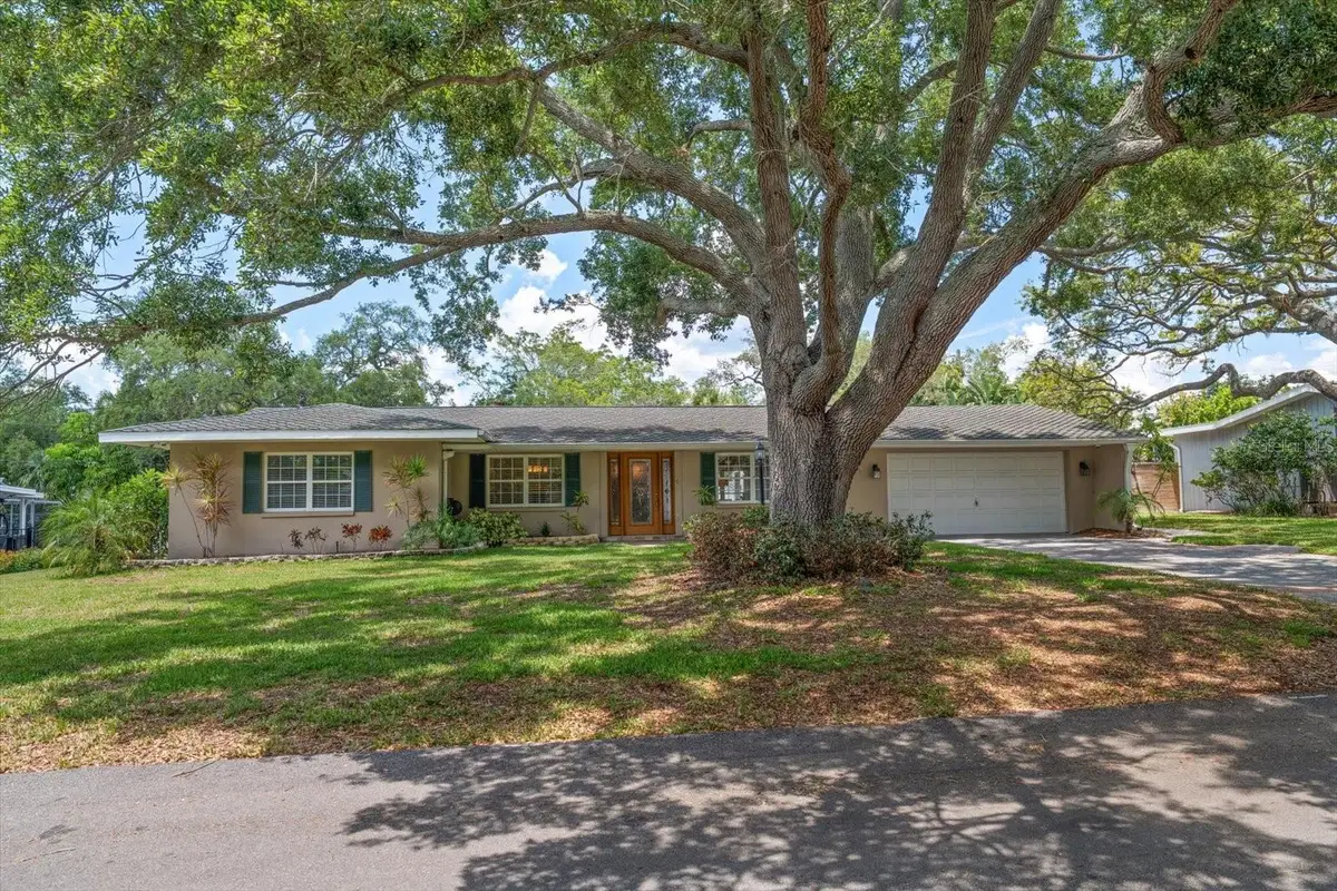 802 Alamanda Drive, Largo, FL 33770 - #1