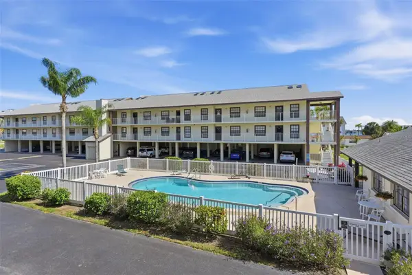 340 Causeway Boulevard #107, DUNEDIN, FL 34698