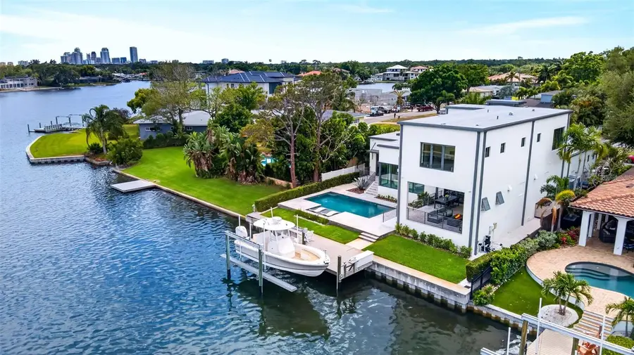 874 Placido Way Ne, Saint Petersburg, FL 33704 - #2