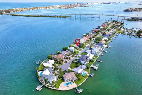 218 Driftwood Lane, LARGO, FL 33770