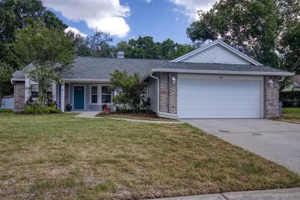 957 Edgehill Drive, PALM HARBOR, FL 34684