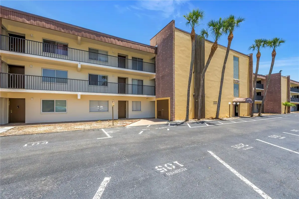 4435 1st Street Ne #104, Saint Petersburg, FL 33703 - #1