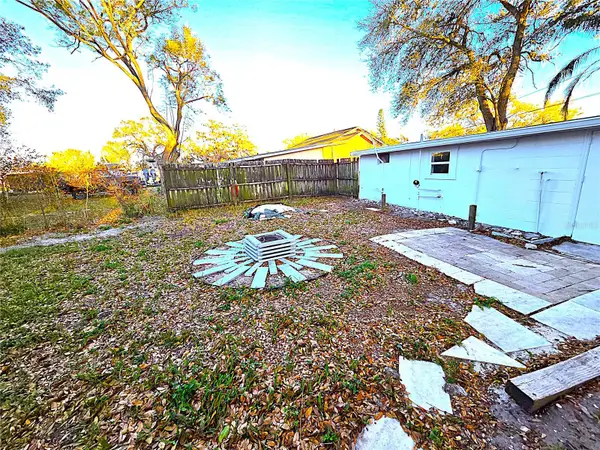 360 5th Avenue Nw, LARGO, FL 33770