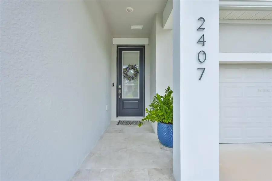 2407 W Gray Street, Tampa, FL 33609 - #2