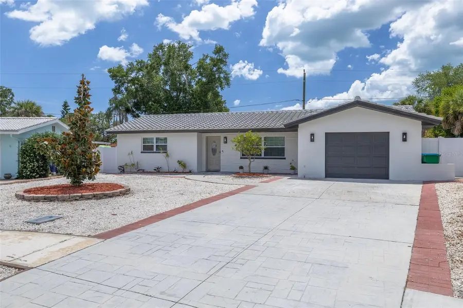 5576 Williamsdale Court, Seminole, FL 33772 - #3