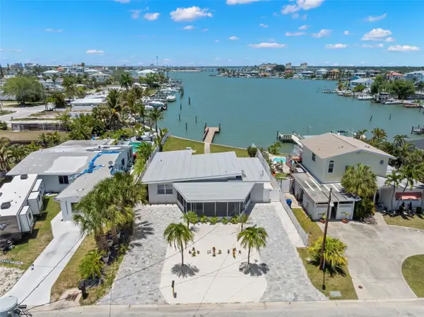 708 Sunset Cove, MADEIRA BEACH, FL 33708