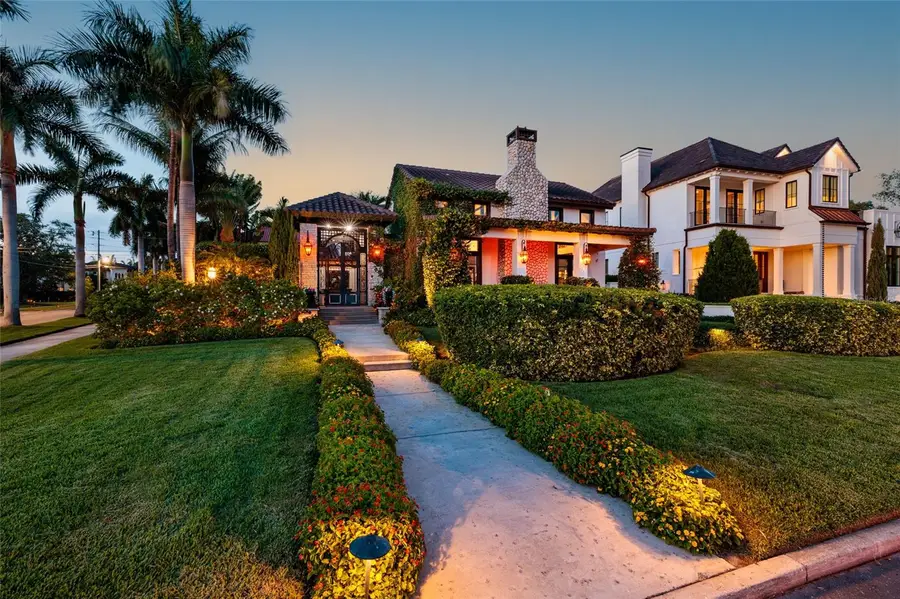200 Brightwaters Boulevard Ne, Saint Petersburg, FL 33704 - #2