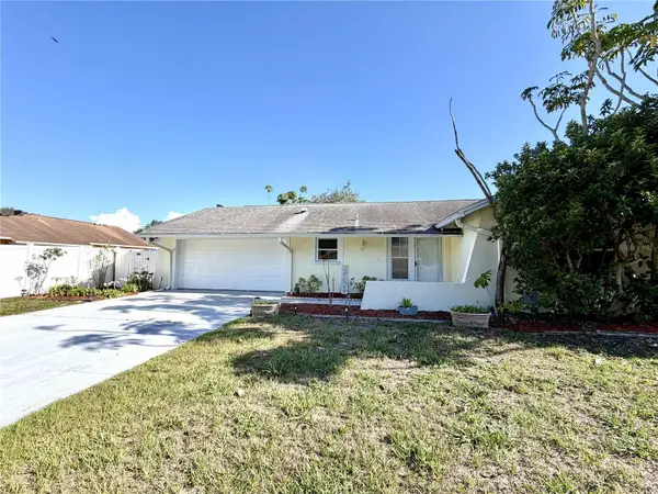 8212 101st Court, SEMINOLE, FL 33777