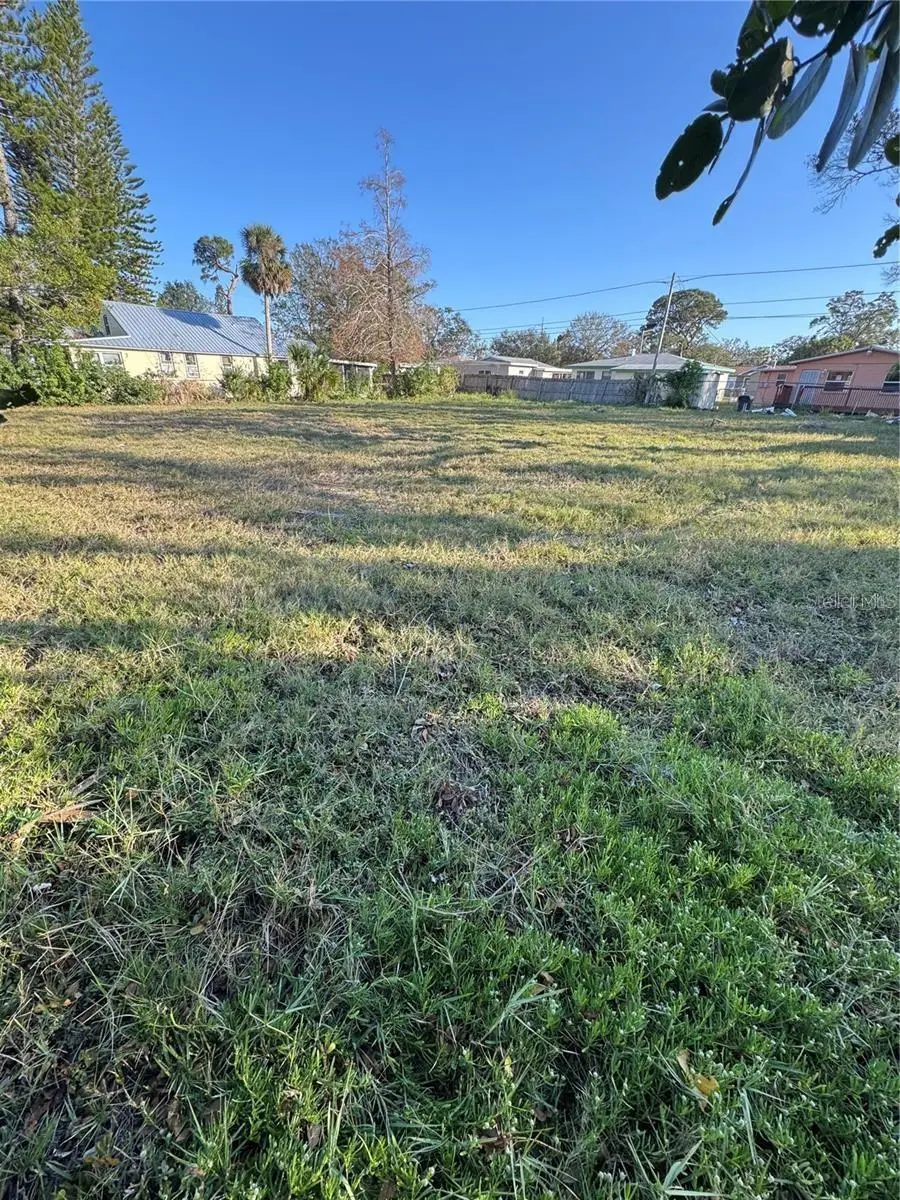 26th Avenue S, Saint Petersburg, FL 33711 - #1