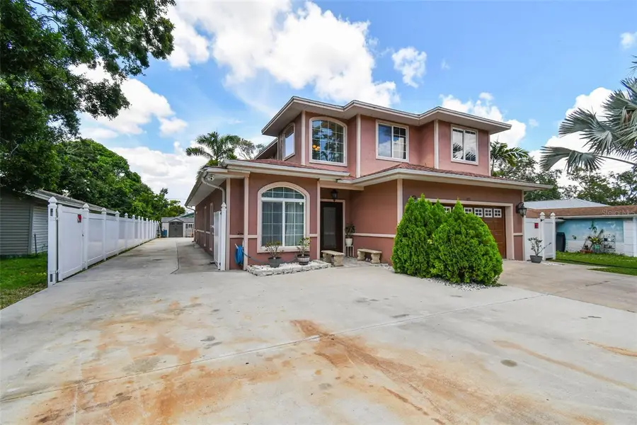 3225 71st Avenue N, Saint Petersburg, FL 33702 - #3