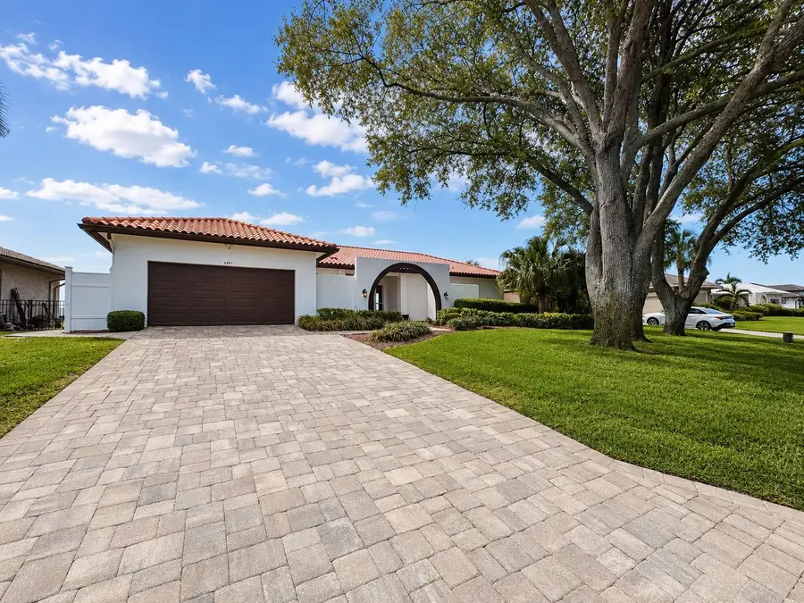 4901 Lansing St Ne, Saint Petersburg, FL 33703 - #2