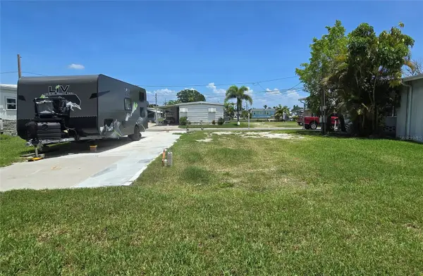 9 Yawl Lane #9, PALM HARBOR, FL 34683