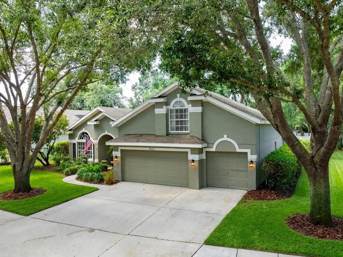 15211 Merlinglen Place, Lithia, FL 33547 - #1