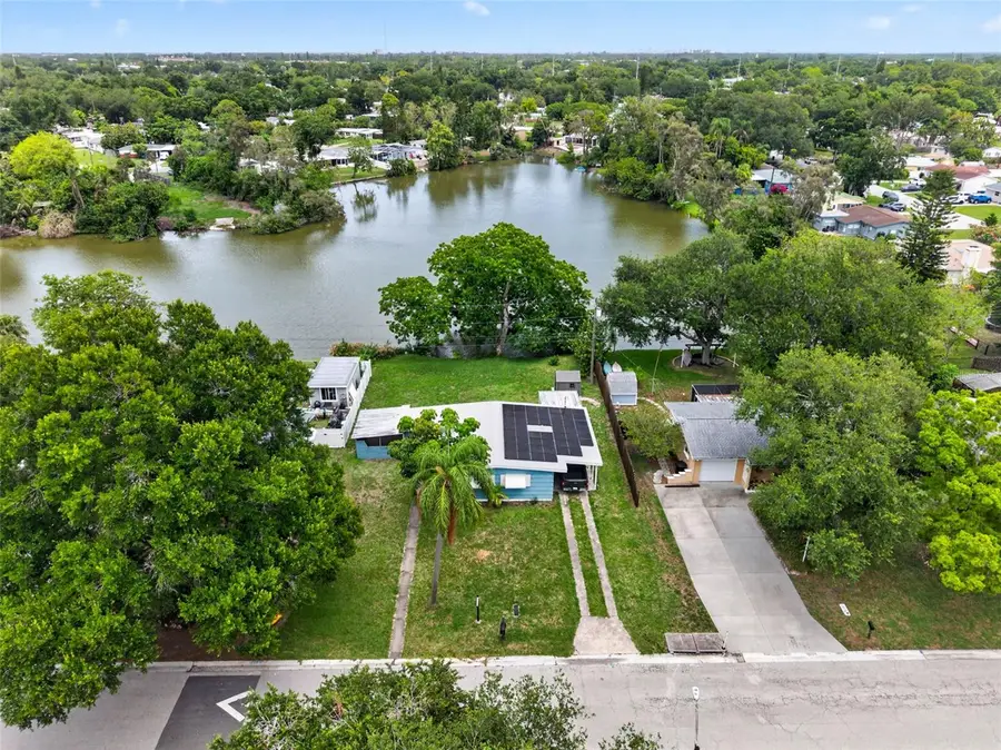 6819 Meadowlawn Drive N, Saint Petersburg, FL 33702 - #2