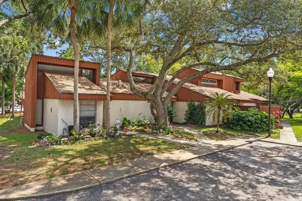 2060 Sunset Point Road #52, CLEARWATER, FL 33765