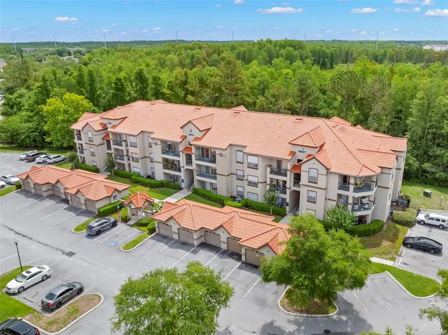 18107 Peregrines Perch Place #6111, Lutz, FL 33558 - #3