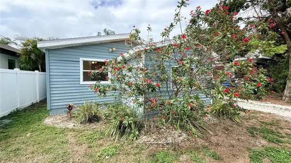 1016 Rosery Road Nw, LARGO, FL 33770