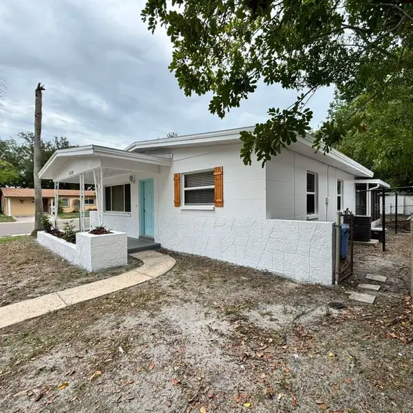 4300 72nd Avenue N, PINELLAS PARK, FL 33781