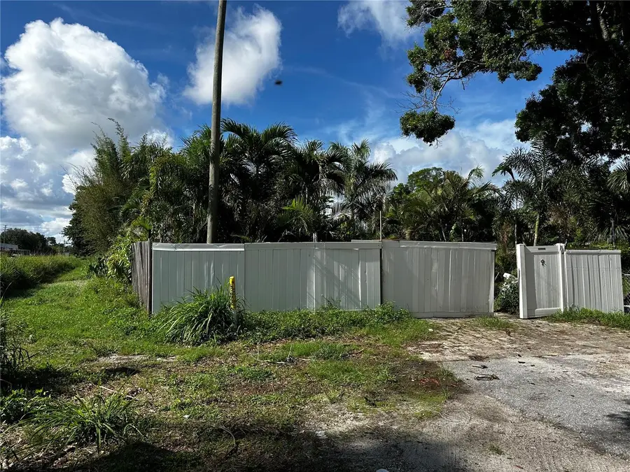 715 Smith Street, Clearwater, FL 33756 - #2