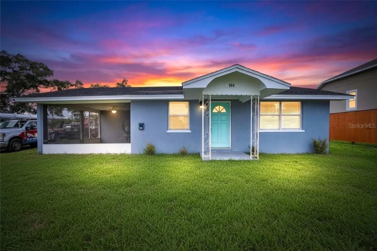 304 4th Avenue Nw, Ruskin, FL 33570 - #1
