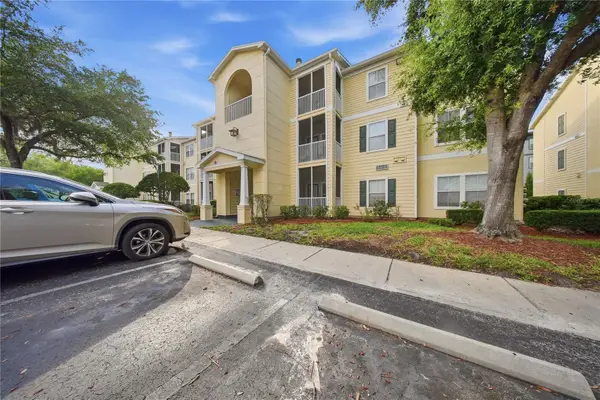 18477 Bridle Club Drive, TAMPA, FL 33647