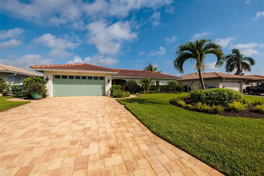 2011 Michigan Avenue Ne, Saint Petersburg, FL 33703 - #3